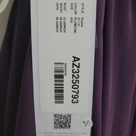 New plus size bridesmaid or wedding guest dress from Azazie. Size 24. - Picture 4 of 8